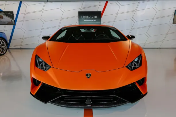 14 ريد كازينو تطبيق أندرويد/آي أو إس